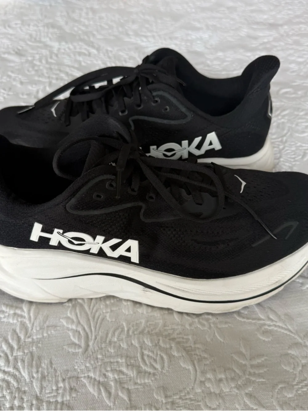 Hoka Clifton 10 Black and White Everyday Running Shoe size 10